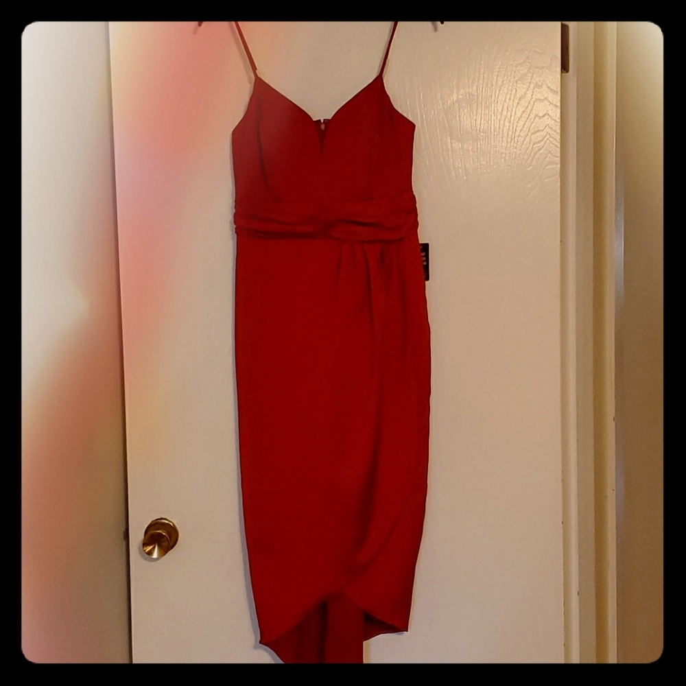 Gorgeous scarlet red dresss